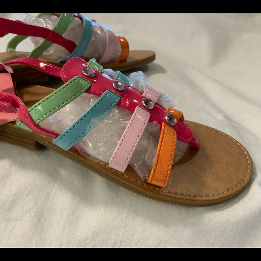 Kids GYMBOREE Sandals size 1. 8.75” in length. New